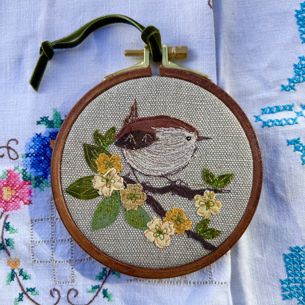 Wren in Yellow Blossom #2 - Mini Hoop