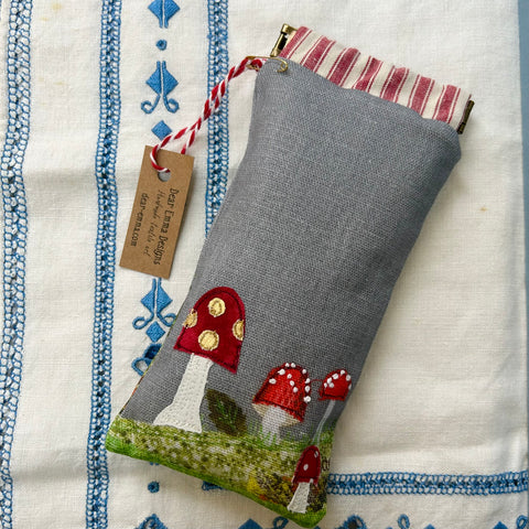 Glasses Case - Toadstool