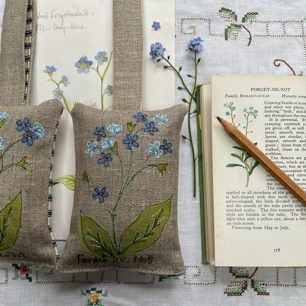 Lavender bag with greeting card - Forget-Me-Not flower.